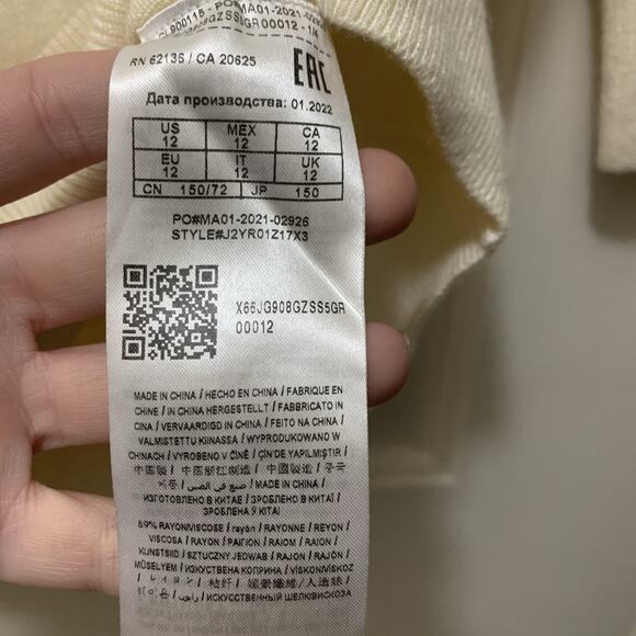 Guess Girls Cream Logo Knit Turtleneck Long Tunic Sweater Size 12 Soft Rayon - Picture 11 of 13